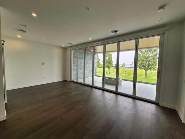 Photo du bâtiment - 9576 Fifth St