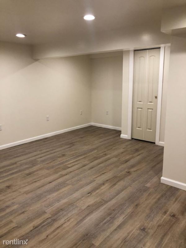 Foto del edificio - 4 br, 1.5 bath House - 828 Londonderry Dr