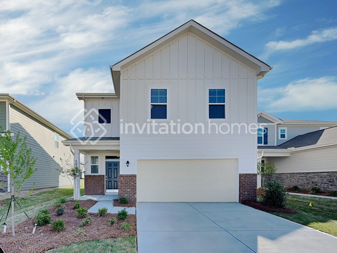 Foto principal - 3042 Eastcott Ave