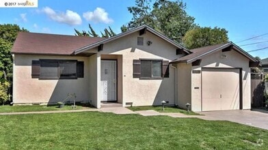 Building Photo - 19650 San Miguel Ave