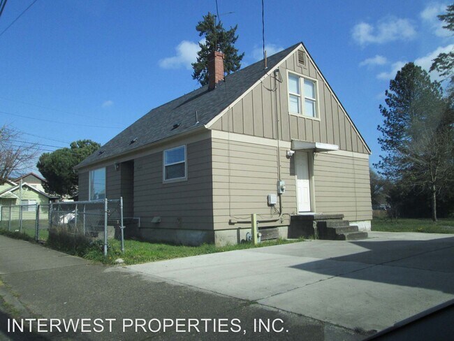 Building Photo - 3 br, 1 bath House - 3044 SE 122ND AVE
