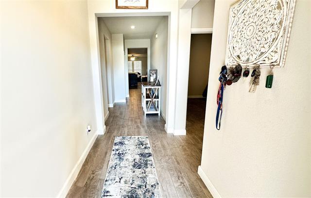 Building Photo - 252 Drumcliffe Dr