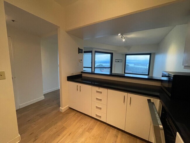 Foto del edificio - One Bedroom One Bath Condo in Emeryville P...