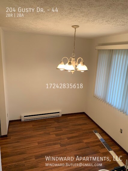 Building Photo - 2 Bedroom Townhouse