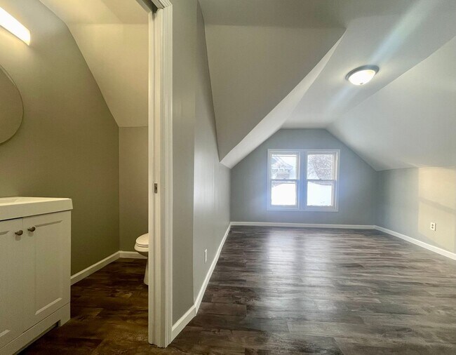 Foto del edificio - Charming 4 bedroom 1.5 Bathroom Home in South Minneapolis!
