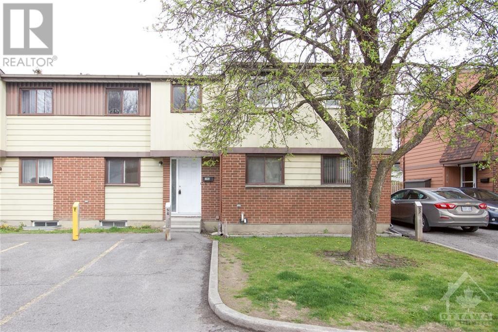 1993 Falkirk Crescent, Ottawa, ON K1B 4Y7 House for Rent in Ottawa