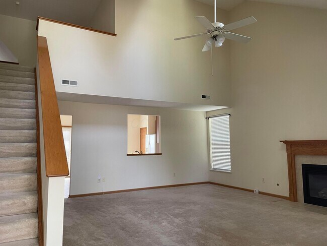 Building Photo - 6015 Myrick Rd