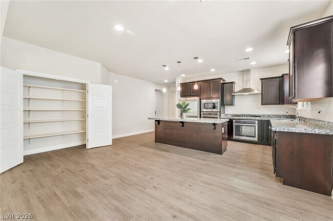 Foto del edificio - 9729 Ponderosa Skye Ct