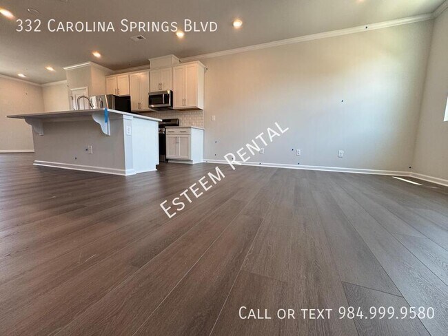Foto del edificio - 332 Carolina Spgs Blvd