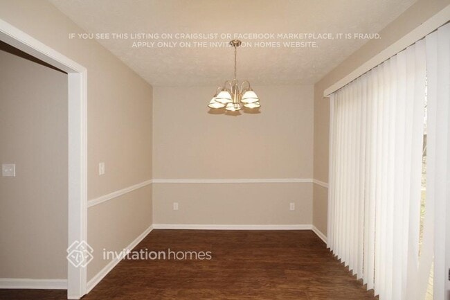 Foto del edificio - 4210 Burgundy Way