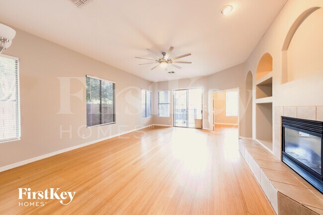 Foto del edificio - 26735 N 65th Dr
