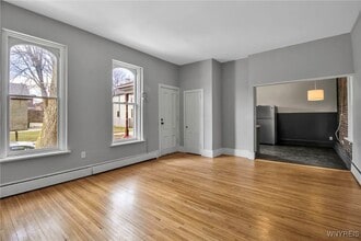Building Photo - 155 Allen St