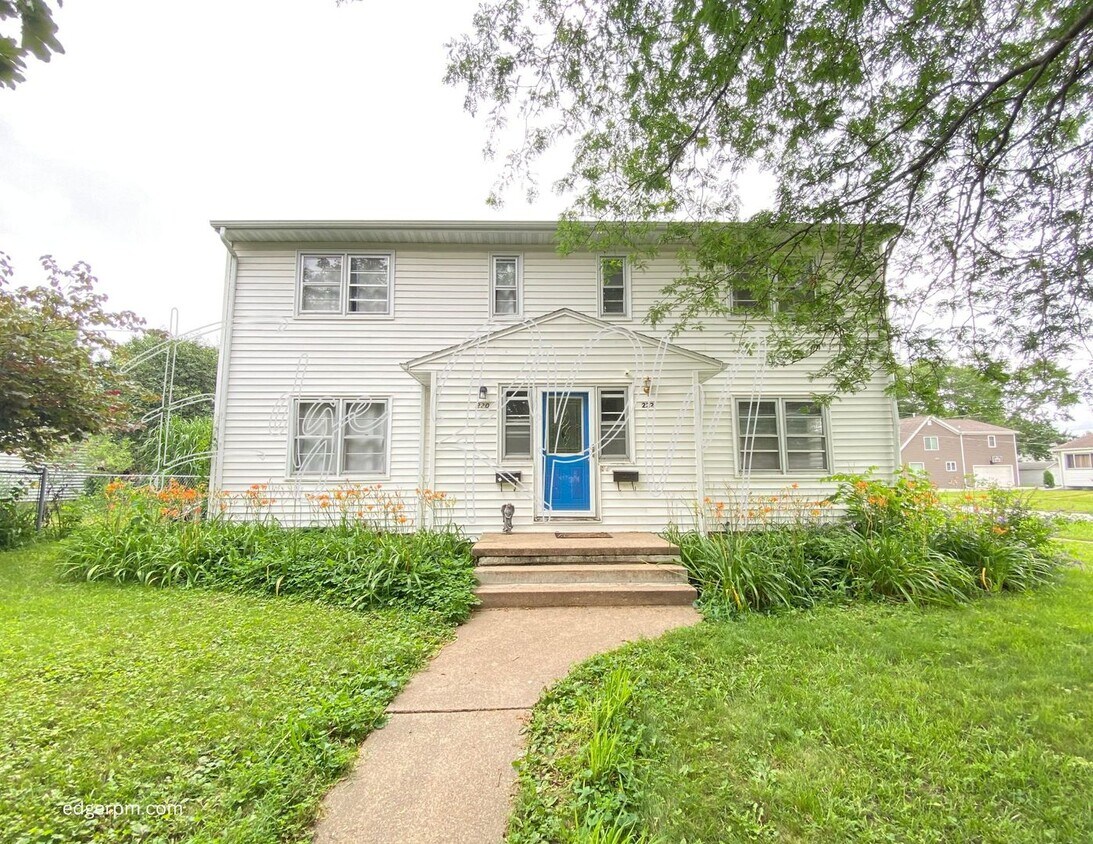 Primary Photo - 222 Walnut St
