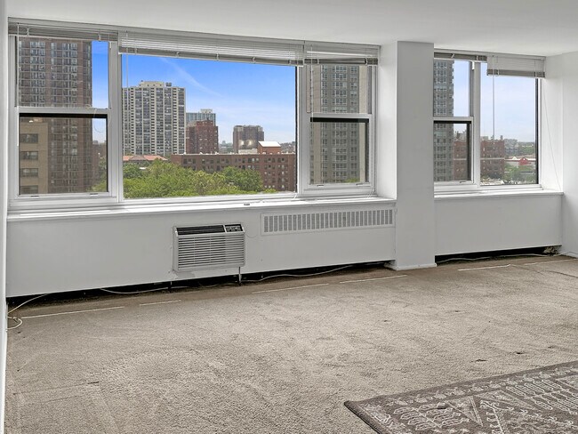 Foto del edificio - 4250 N Marine Dr