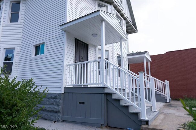 Foto del edificio - 11001 Ashbury Ave