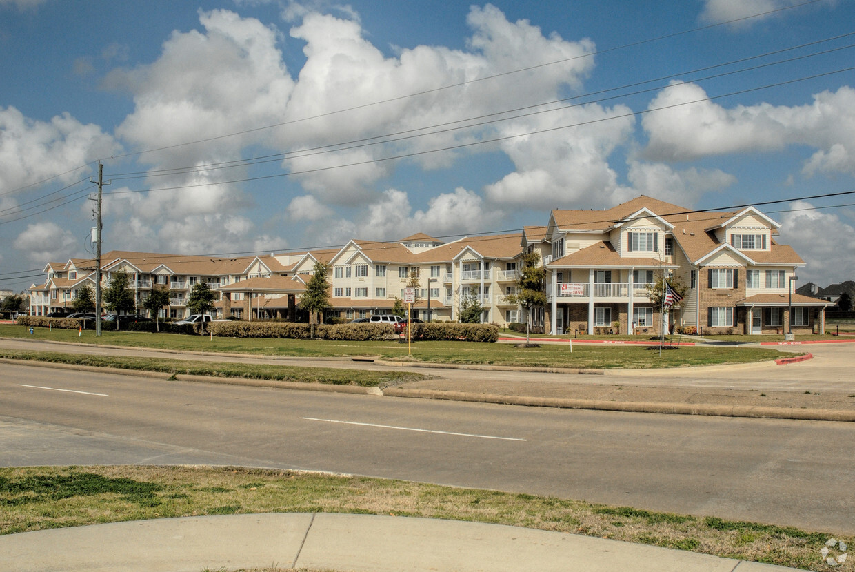 Primary Photo - Copperfield Estates