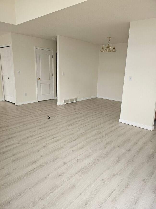 Foto del edificio - Corner Unit Townhome in Fort Collins!