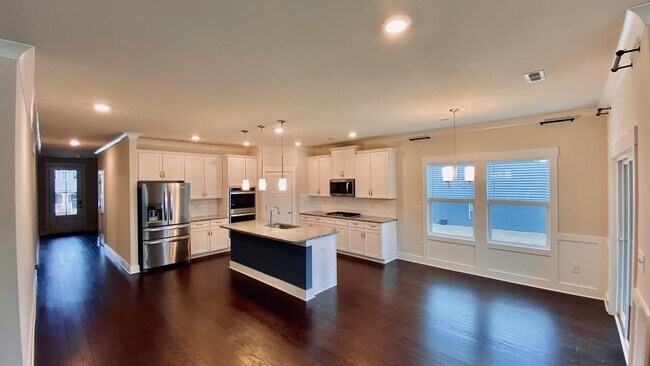 Foto del edificio - 178 Redcroft Dr