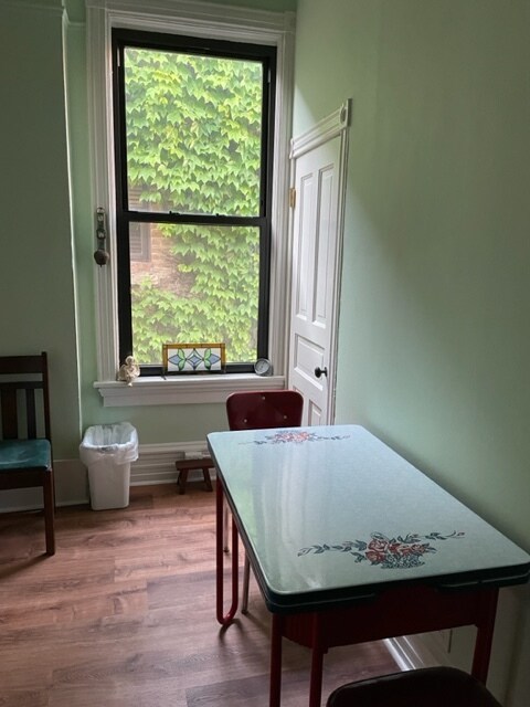 Foto del edificio - 2240-2 N Bissell St