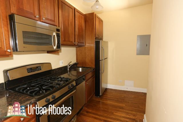 Foto del edificio - 736 W Addison St