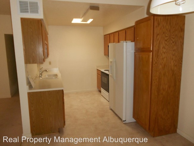 Building Photo - 2723 El Tesoro Escondido NW