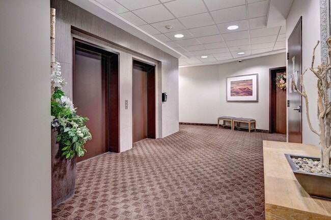 Photo du bâtiment - Gummer Building Apartments