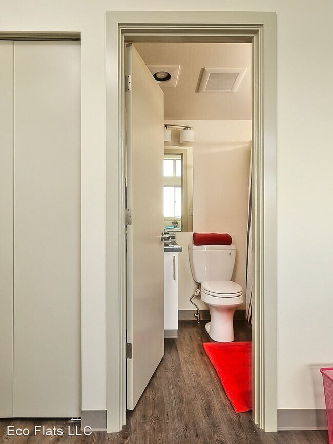Foto del edificio - 2129 N 113th St