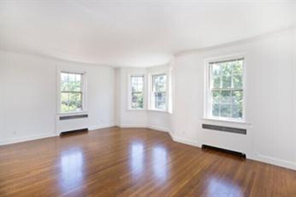 Foto principal - 92 Beacon St