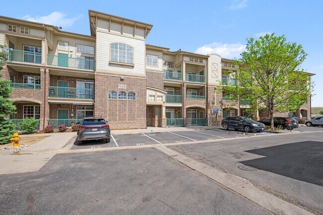 Building Photo - 3890 S Dayton St