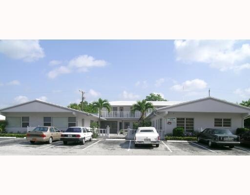 Building Photo - Kitzmann Apartments