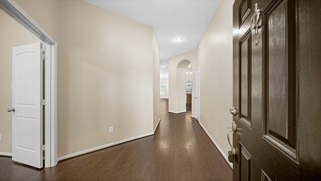 Building Photo - 8602 Austin Thomas Dr