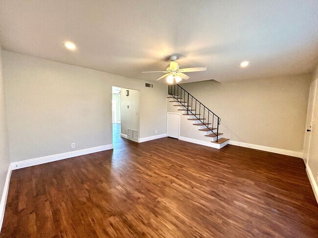 Foto del edificio - Completely Remodeled 3 Bedroom in La Mesa!! Water/Trash Included