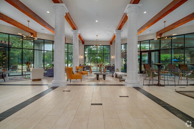 Building Photo - Pecan Springs