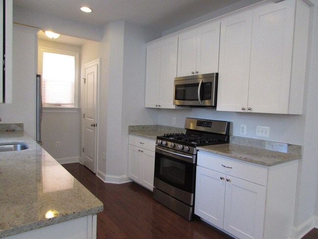 Building Photo - 403 Upshur St NW