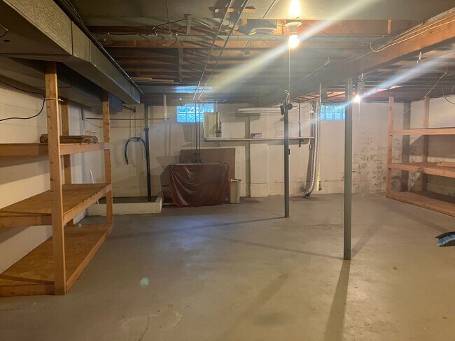 Foto del edificio - 2406 Triplett Blvd