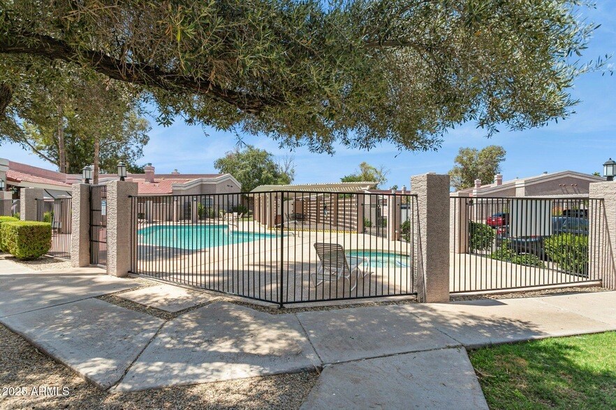 Foto principal - 1976 N Lemon Tree Ln