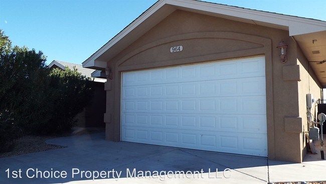 Building Photo - 964 Arroyo Seco