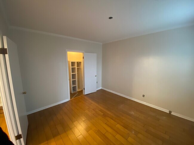 Primary BR w Walk In Closet - 63 Warren St