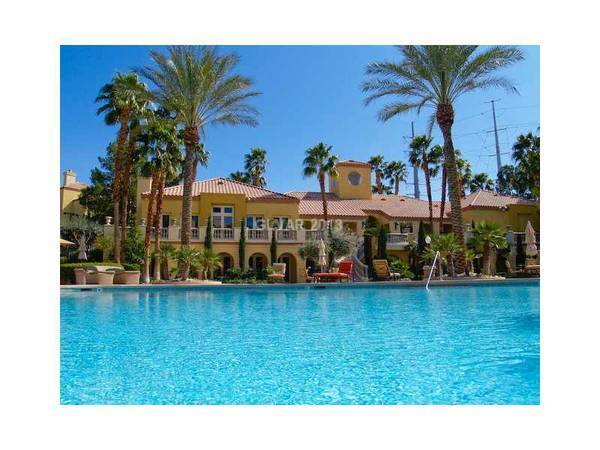 Building Photo - 210 E Flamingo Rd