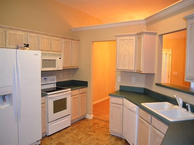 Foto del edificio - 116 Laurel Meadows Pky