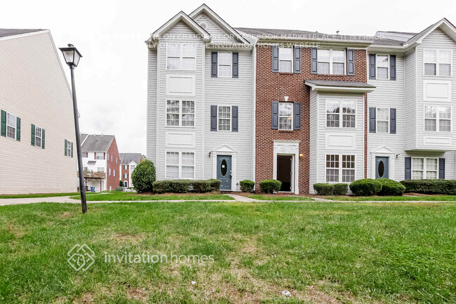 Building Photo - 9983 Treeside Ln