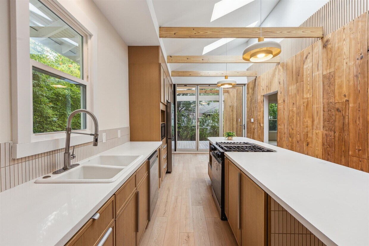 Foto principal - 1411 Ruth St