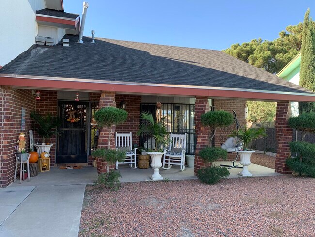 Foto del edificio - 11724 Fred Perry Dr