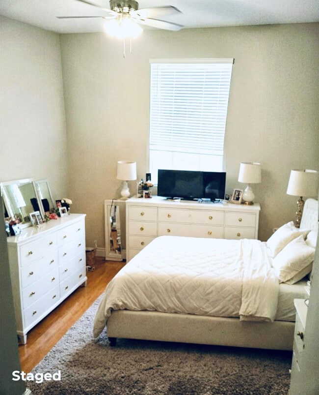 Building Photo - 1086 SW Eureka Ave