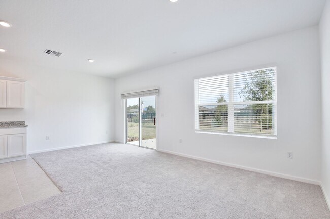 Foto del edificio - Brand New 3/2.5 Modern Townhome with 1 Car...