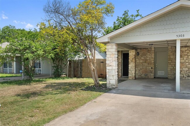 Building Photo - 5303 Woodland Oaks Ct