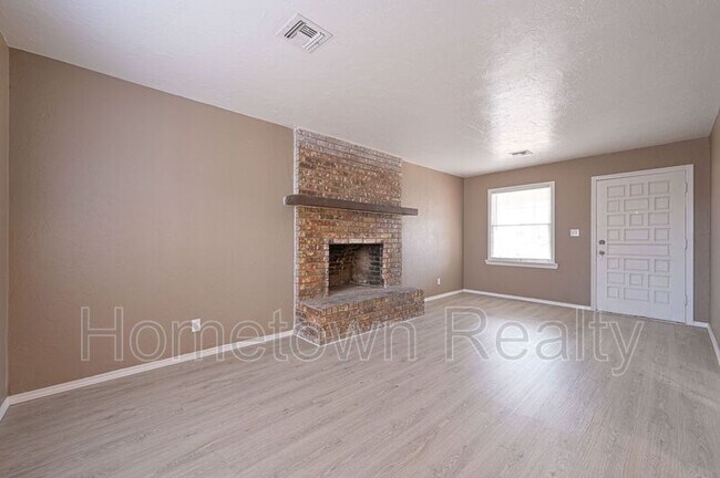 Foto del edificio - 1221 NE 43rd St