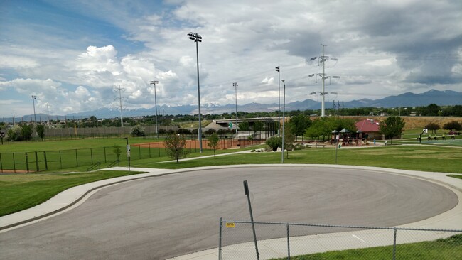 Foto del edificio - 940 W Red Oaks Dr