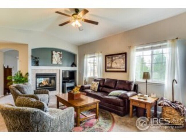 Foto del edificio - 1703 Whitehall Dr
