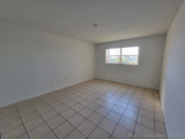 Foto del edificio - 3700 NW 21st St